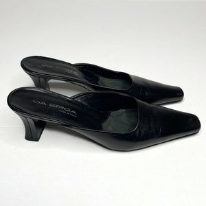 Via Spiga Black Leather Pointed-Toe Mules